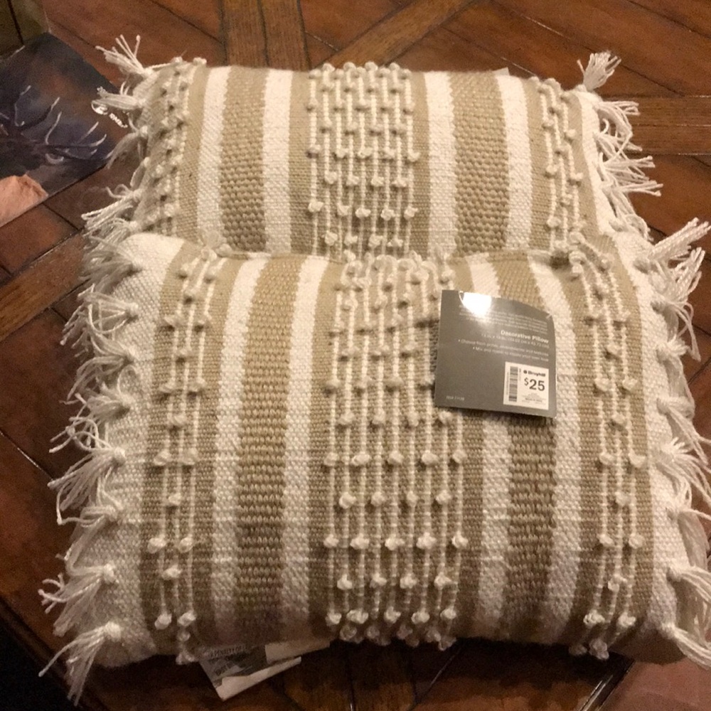 Decorative pillows